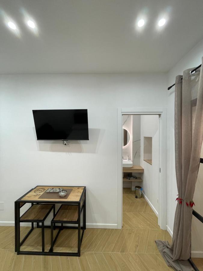 Gennarino Apartments - Panorama Suite With Balcony And Urban Loft Неаполь Екстер'єр фото