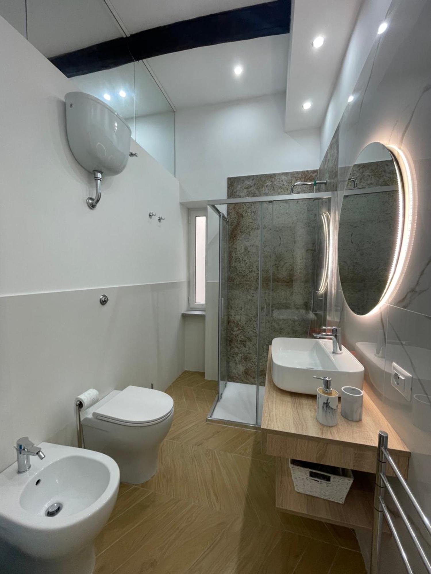Gennarino Apartments - Panorama Suite With Balcony And Urban Loft Неаполь Екстер'єр фото