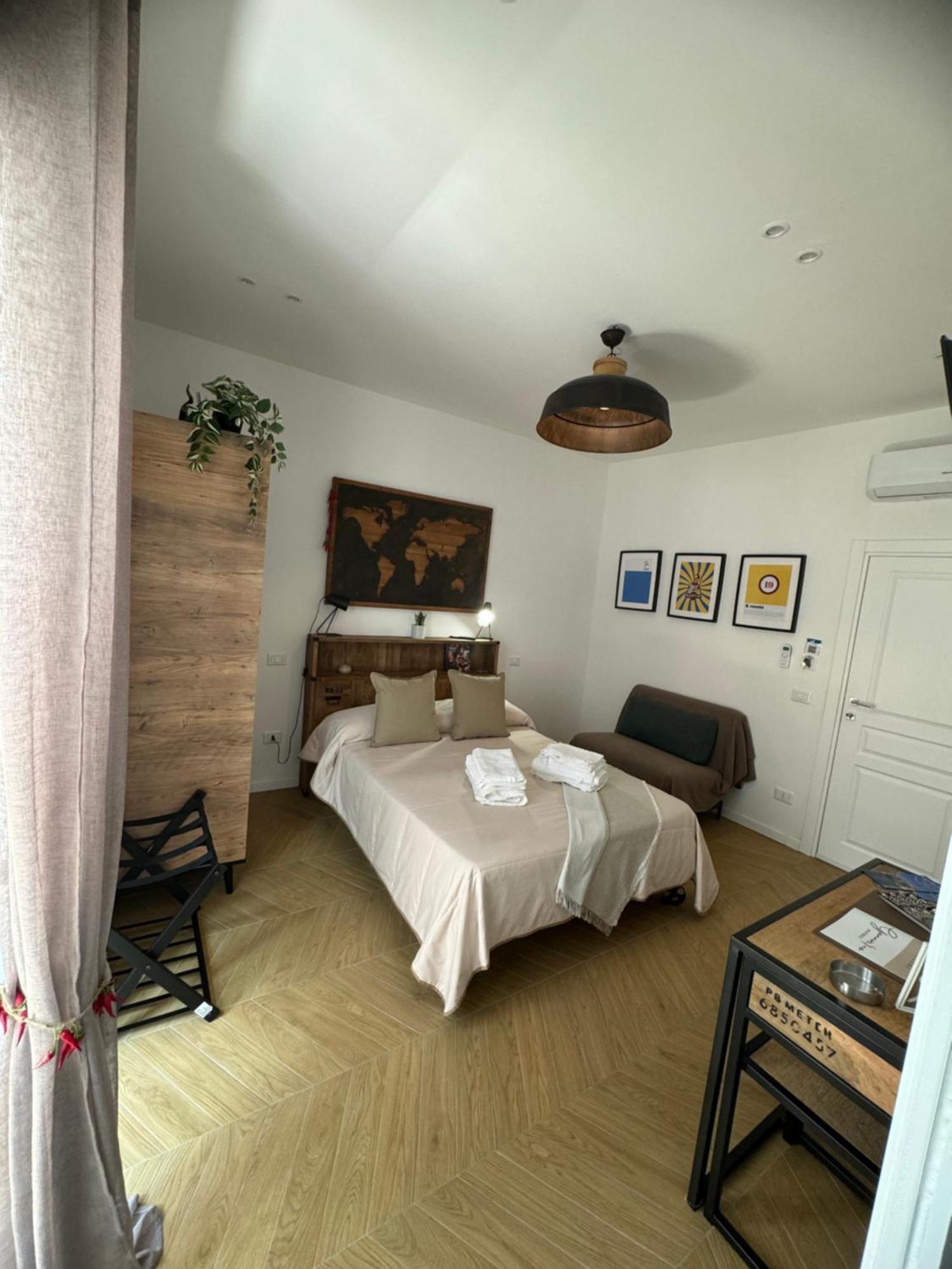 Gennarino Apartments - Panorama Suite With Balcony And Urban Loft Неаполь Екстер'єр фото